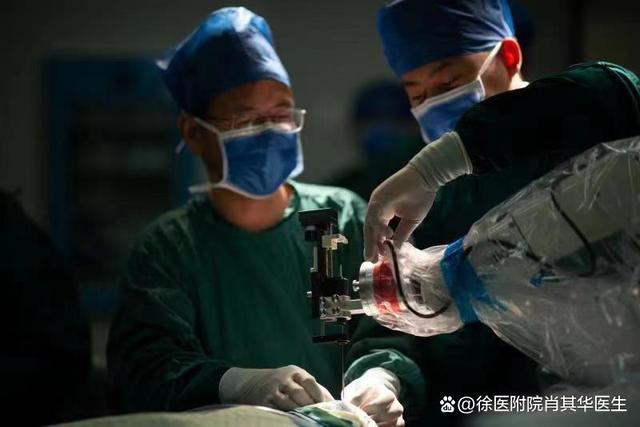 “神经外科手术专用机器人”助力帕金森病脑起博器(DBS)植入手术